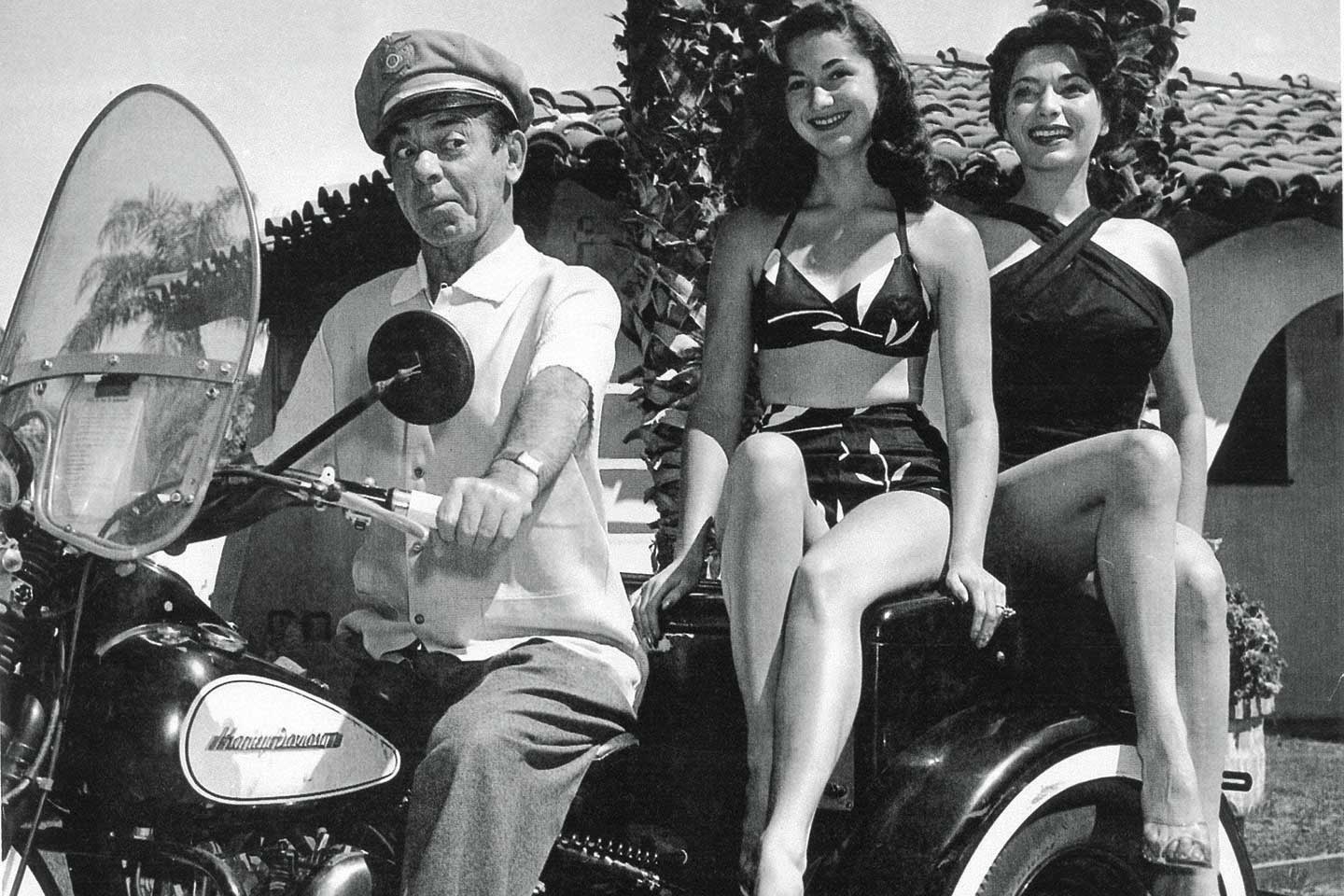 Desert Dreamers 16: The Comedians