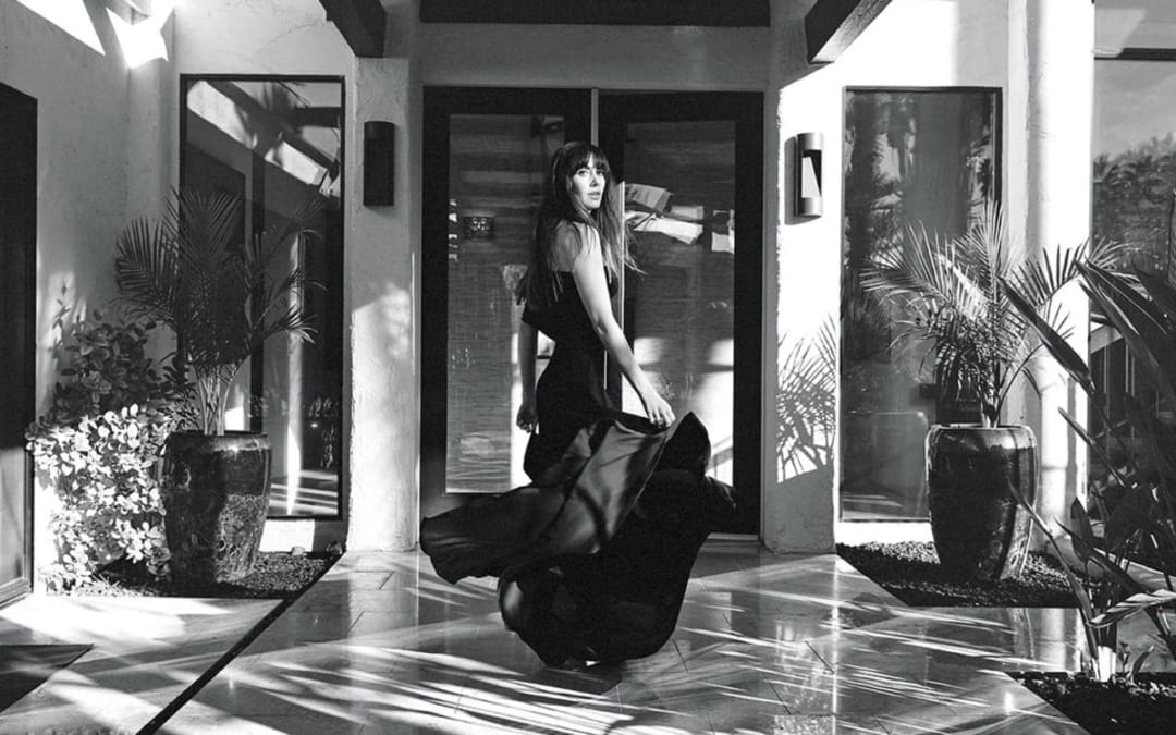 Alison Brie on “Apples Never Fall” and Working With Annette Bening