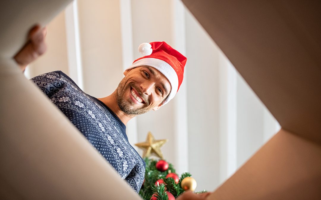 10 Palm Springs–Inspired Gifts for Him