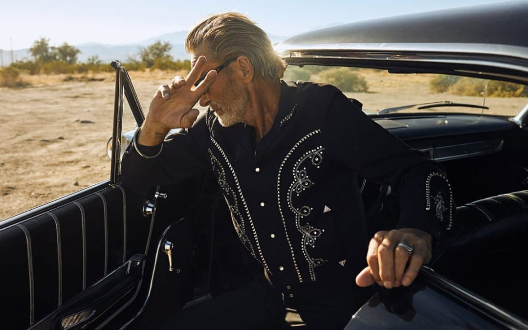 The Man With a Million Stories, Rudy Verwey Roams the Desert in Style