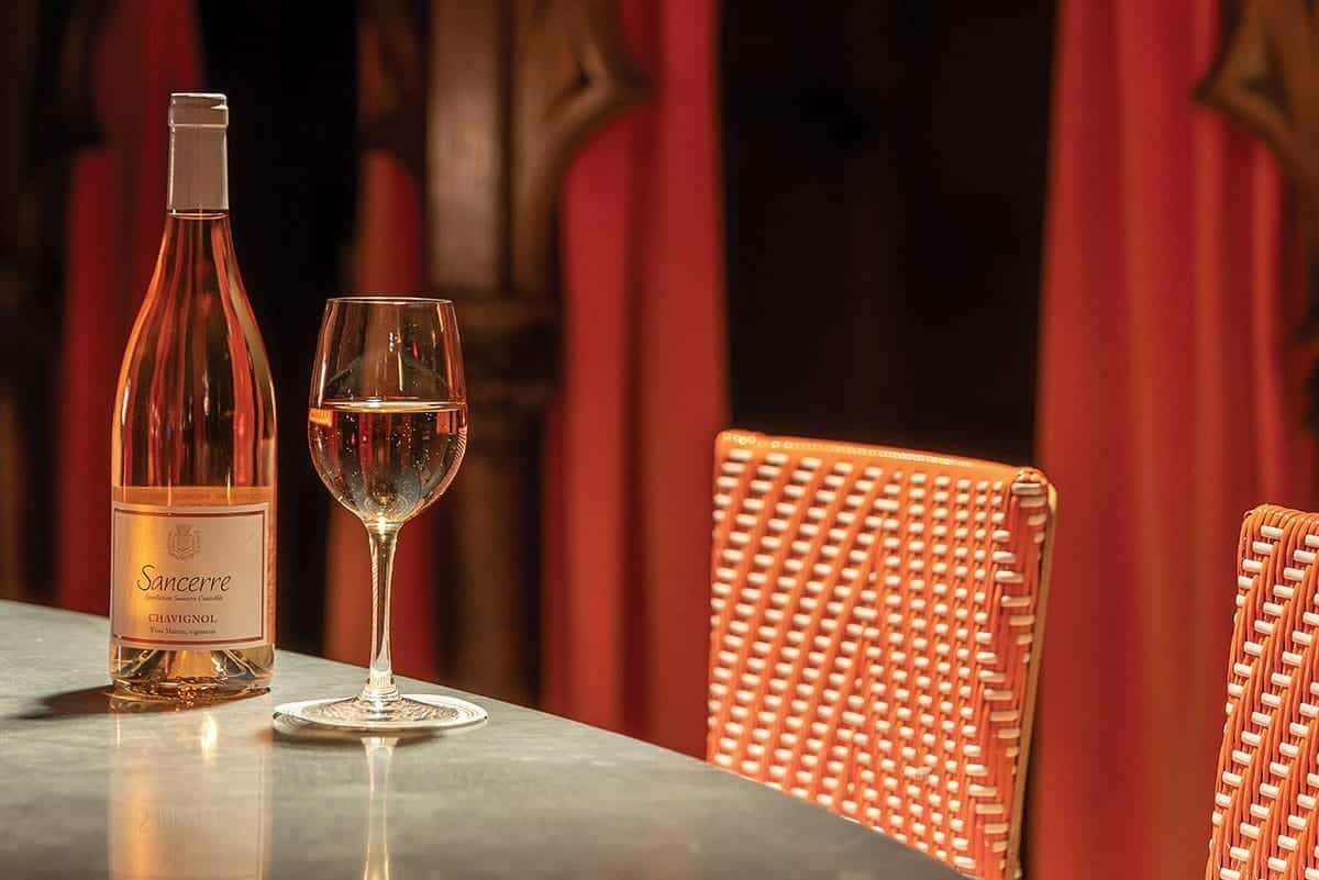 Wine Experts Share Their Favorite Reds, Whites & Rosés for Spring